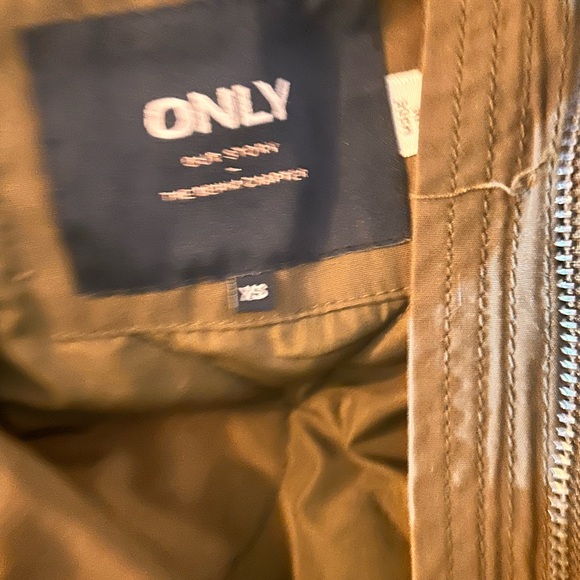 Parka ONLY xs - Picture 2 of 2